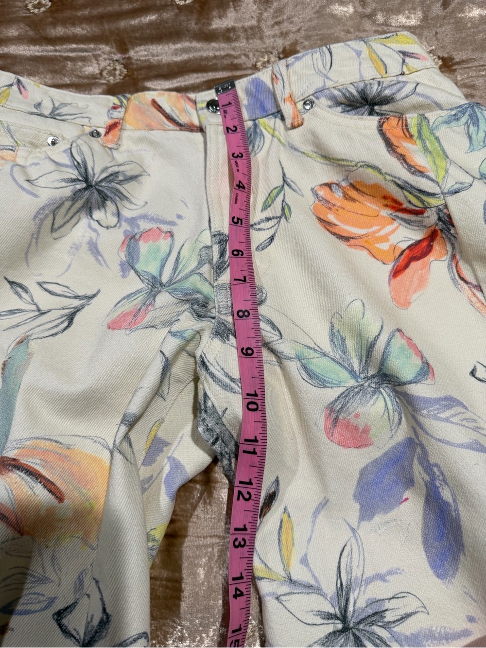 Steve Madden Rori Floral Barrel Leg Jeans in Vintage Ivory - Picture 10 of 10